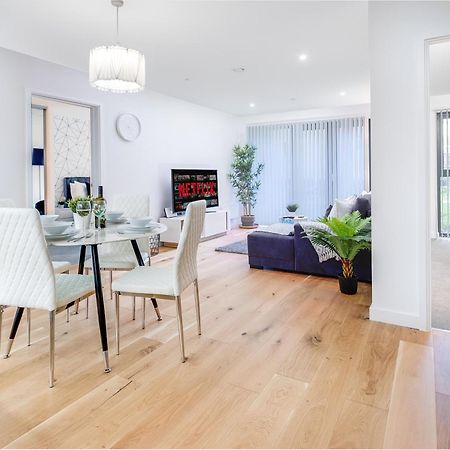 Pluxa Moonstone Metropolis Luxury Getaway In Birmingham City Centre Экстерьер фото
