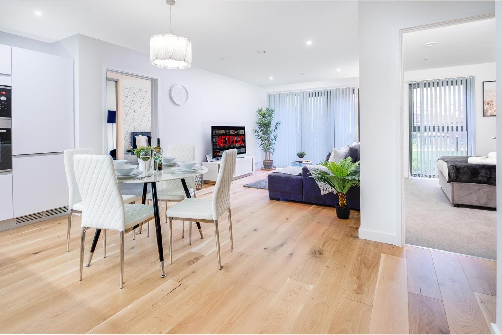 Pluxa Moonstone Metropolis Luxury Getaway In Birmingham City Centre Экстерьер фото